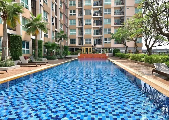 Entire Only 5mins Walk To Bts Onnut 公寓 曼谷